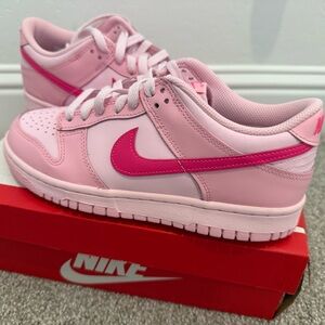 Nike Light Pink and Fuchsia Sneakers